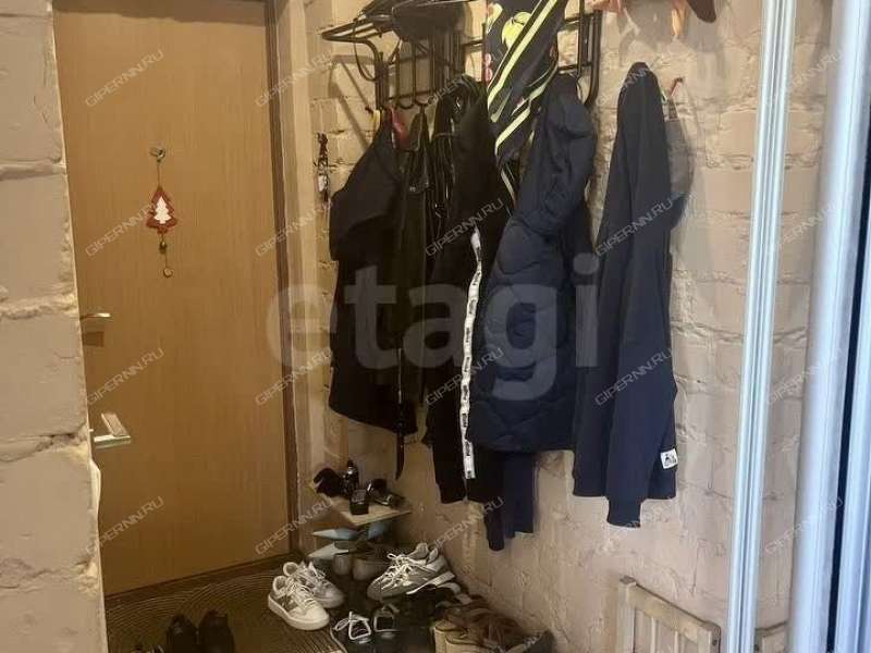 трёхкомнатная квартира на Ошарской улице дом 53