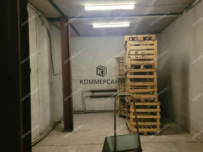 помещение под склад на Памирской улице