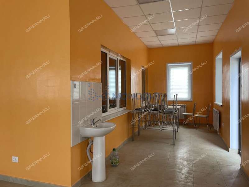 здание под недвижимость под медицинские учреждения, недвижимость под образовательные учреждения на улице Железнодорожная город Заволжье