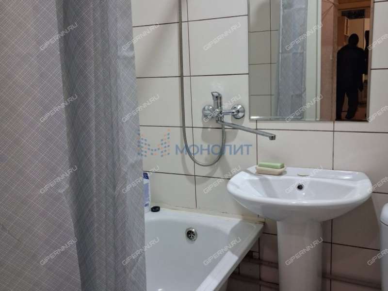 двухкомнатная квартира на Бурнаковской улице дом 77