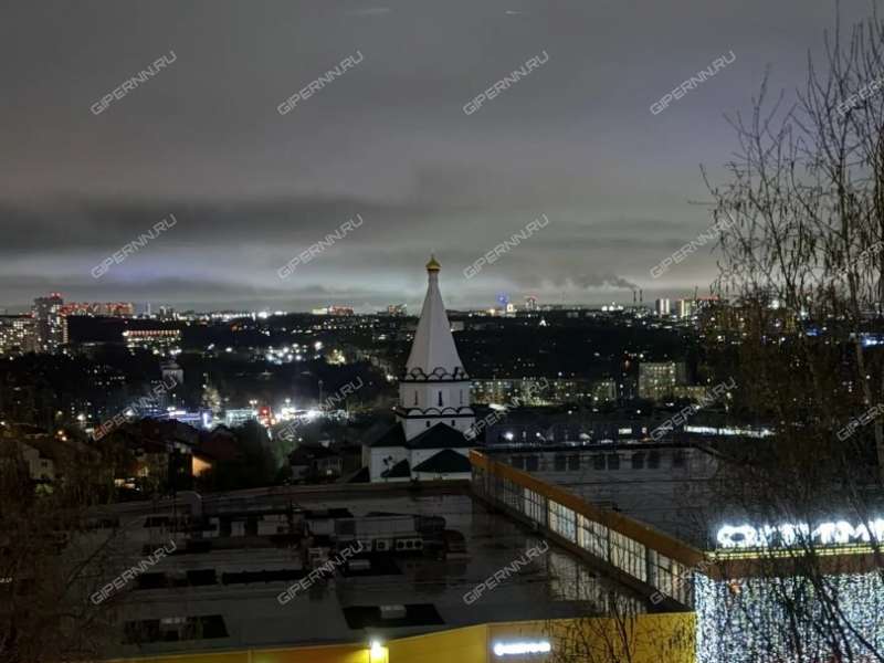 трёхкомнатная квартира на улице Верхнепечёрская дом 8