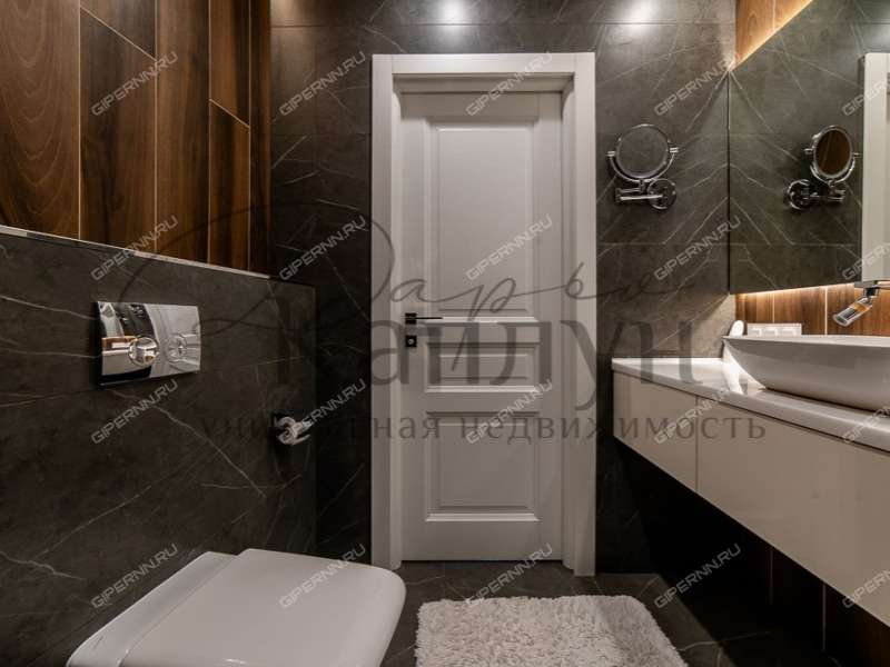 четырёхкомнатная квартира на улице Маршала Баграмяна дом 1