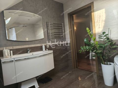 dom-rabochiy-poselok-bolshoe-kozino-balahninskiy-municipalnyy-okrug фото