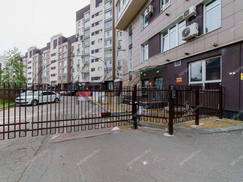 четырёхкомнатная квартира на улице Максима Горького дом 43