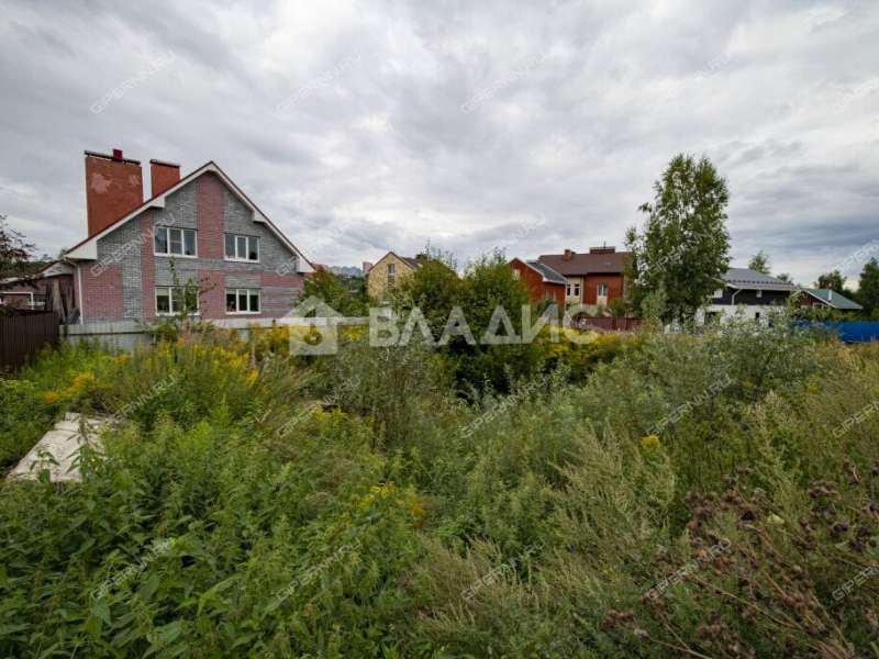 земельный участок 9,4 сотки Брусничная улица