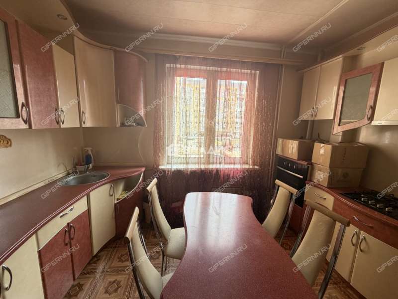 трёхкомнатная квартира на Деловой улице дом 24