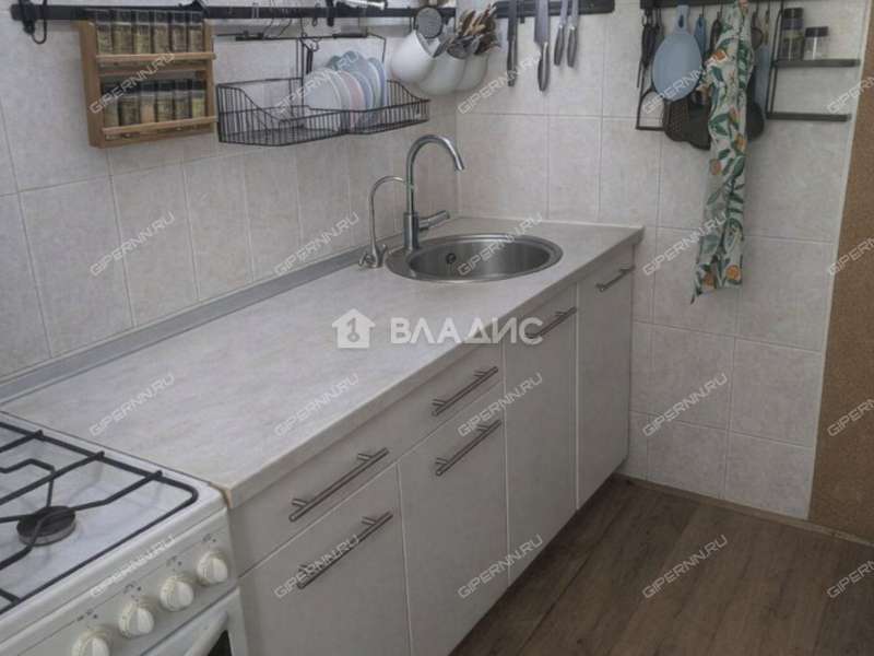 четырёхкомнатная квартира на улице Радио дом 3