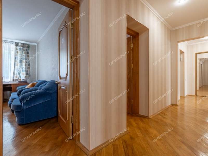 четырёхкомнатная квартира на Трудовой улице дом 8