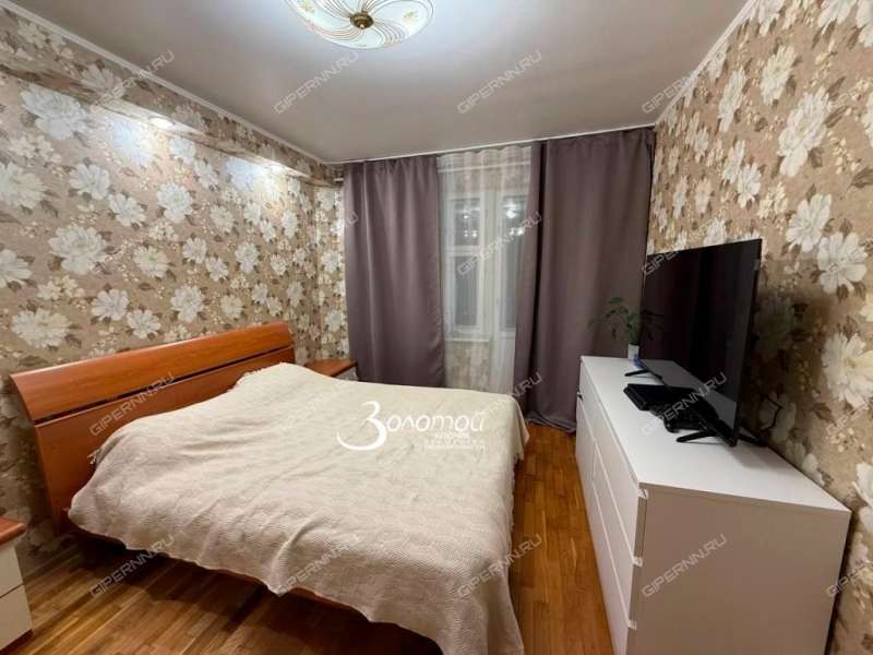 трёхкомнатная квартира на улице Володарского дом 9