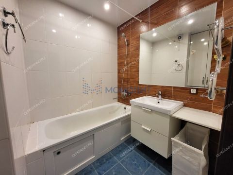 2-komnatnaya-b-r-60-letiya-oktyabrya-d-23-k2 фото