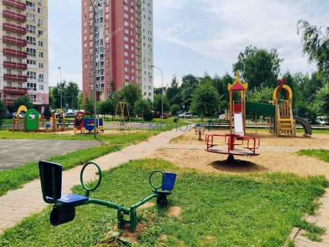 3-komnatnaya-b-r-60-letiya-oktyabrya-d-25-k3 фото