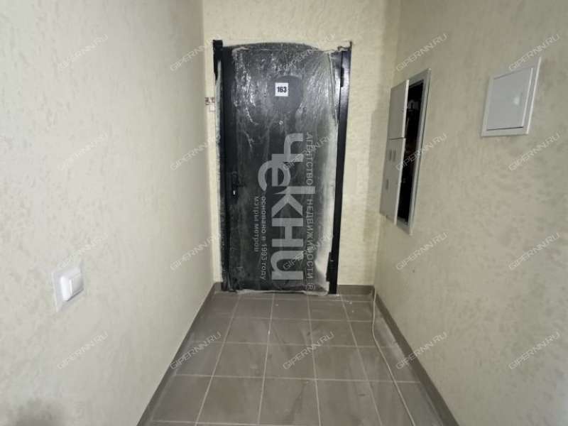 трёхкомнатная квартира на Полтавской улице дом 15