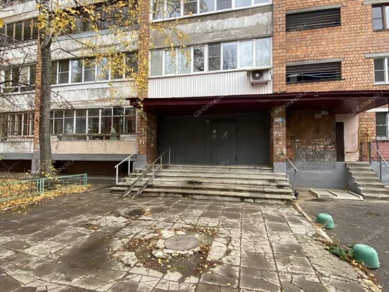 трёхкомнатная квартира на улице Сергея Есенина дом 14