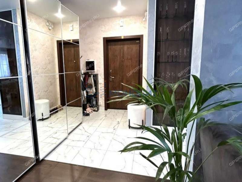 трёхкомнатная квартира на улице Маршала Баграмяна дом 3