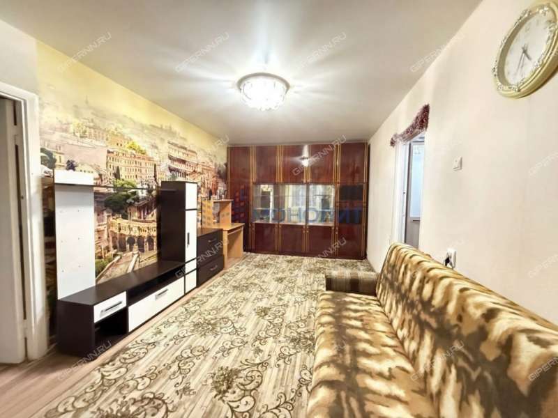 трёхкомнатная квартира на улице Маршала Голованова дом 33