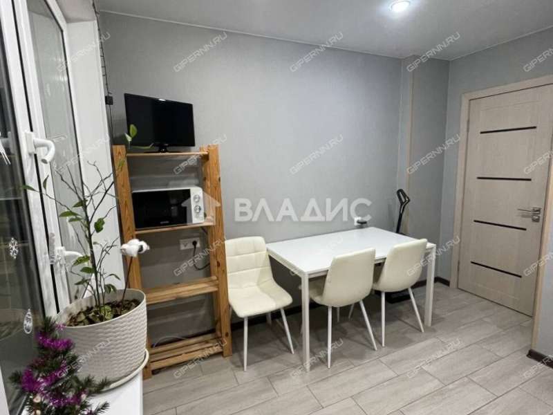 однокомнатная квартира на Волжской набережной дом 19