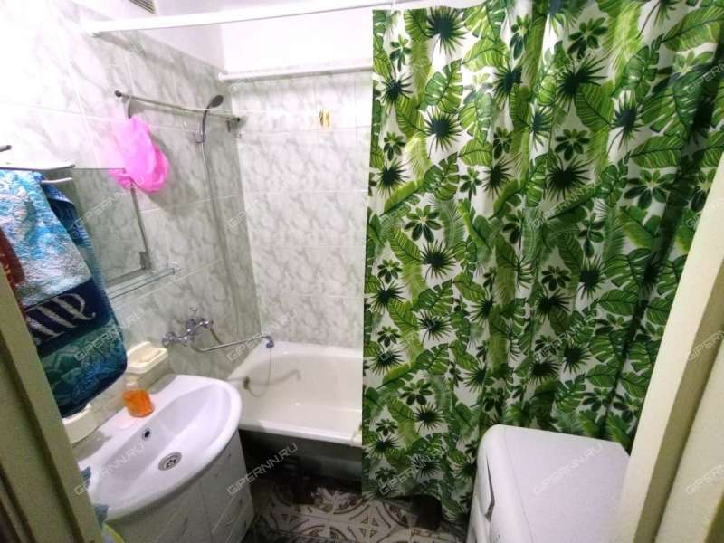 трёхкомнатная квартира в Центральном микрорайоне дом 9 город Выкса