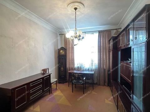 4-komnatnaya-ul-vatutina-d-2 фото