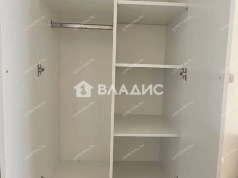 1-komnatnaya-ul-rodionova-d-202 фото