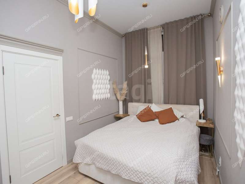 трёхкомнатная квартира на улице Июльских Дней дом 1 к2