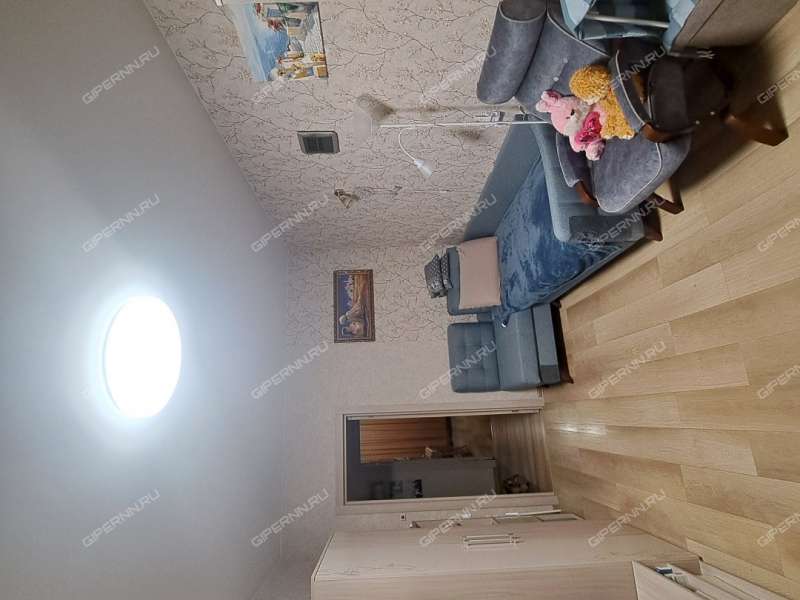 двухкомнатная квартира в 6-м микрорайоне дом 38 город Кстово