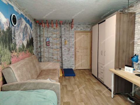4-komnatnaya-ul-strokina-d-16b фото