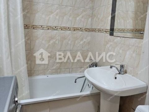 3-komnatnaya-ul-geroya-sovetskogo-soyuza-prygunova-d-18 фото