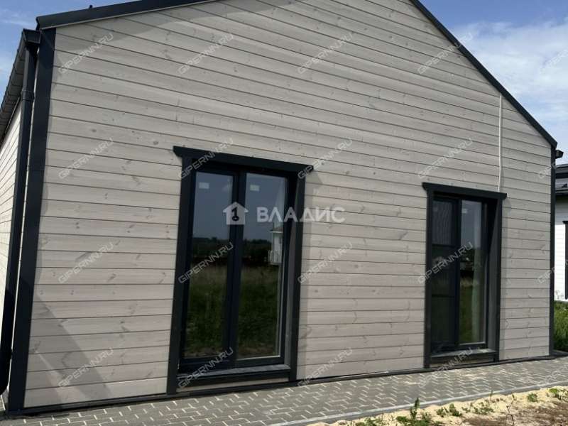 дом на Восточной улице село Каменки