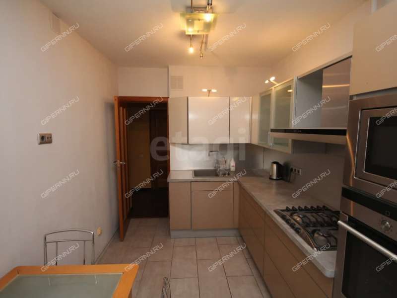 трёхкомнатная квартира на улице Верхнепечёрская дом 7 к2