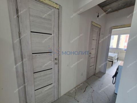 3-komnatnaya-ul-vyaznikovskaya-d-41 фото