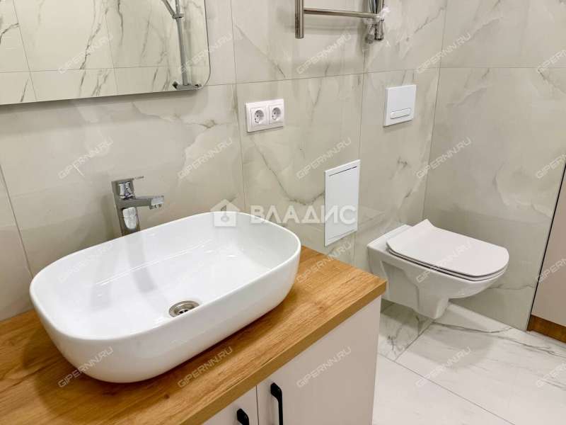 трёхкомнатная квартира на Ошарской улице дом 98 к1