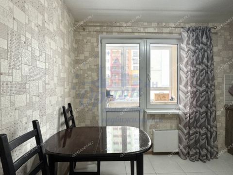 1-komnatnaya-ul-pervocvetnaya-d-4-k1 фото