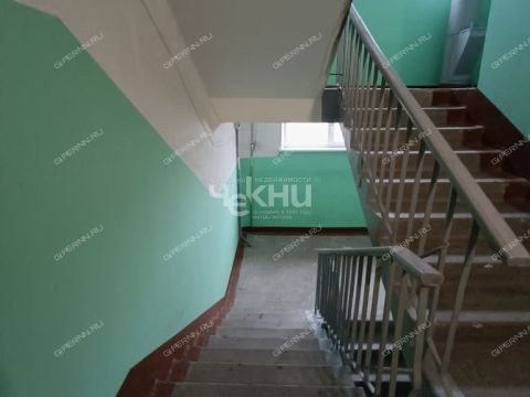 3-komnatnaya-ul-krasnodoncev-d-21-k1 фото