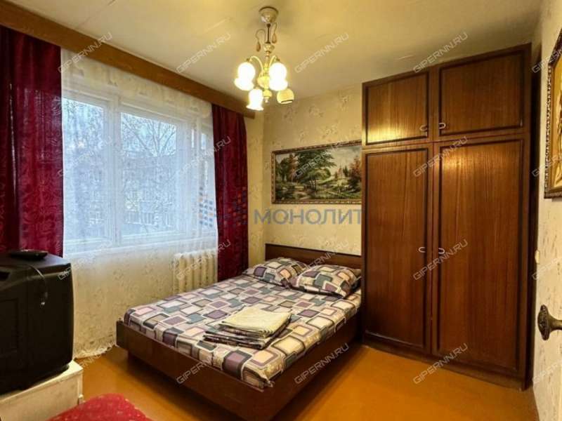 трёхкомнатная квартира в 6-м микрорайоне дом 11