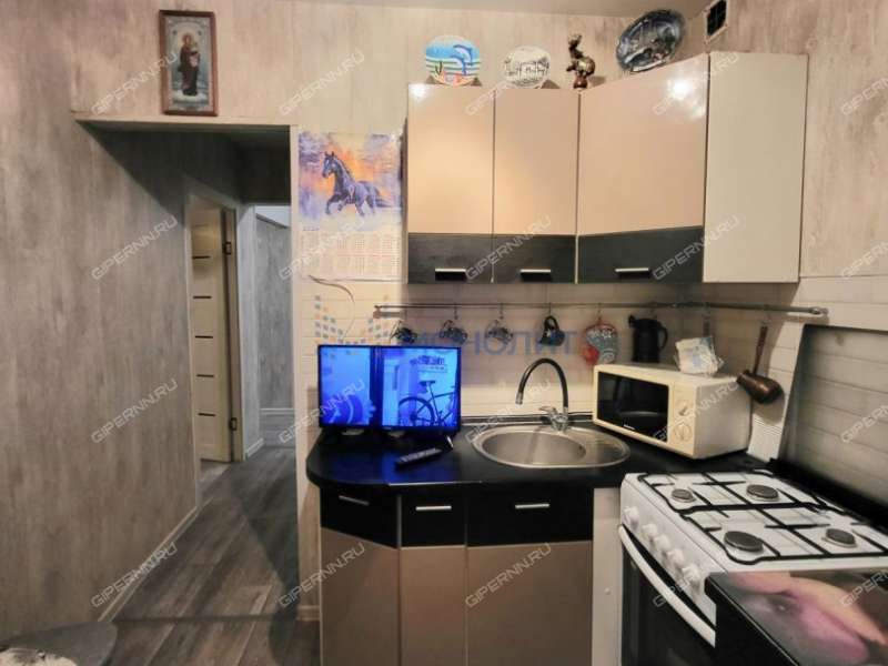 двухкомнатная квартира на улице Героя Советского Союза Поющева дом 25