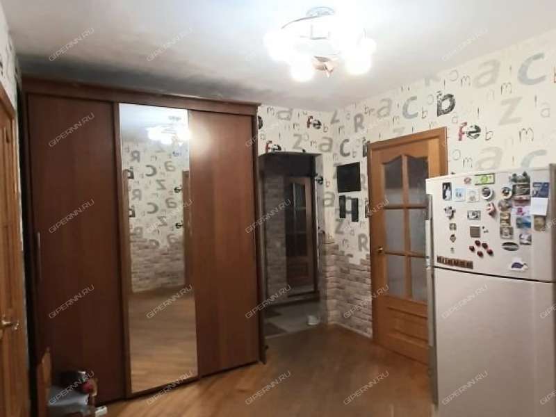 четырёхкомнатная квартира на улице Карла Маркса дом 24