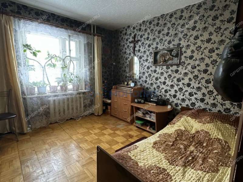 четырёхкомнатная квартира на проспекте Ильича дом 42А