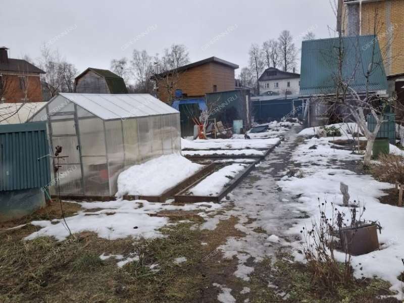 1/2 дома на Новошкольной улице