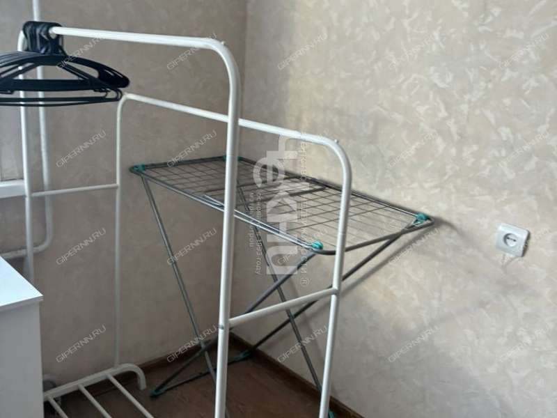 комната в доме 233 на Московском шоссе