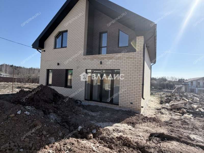 дом на  деревня Ройка