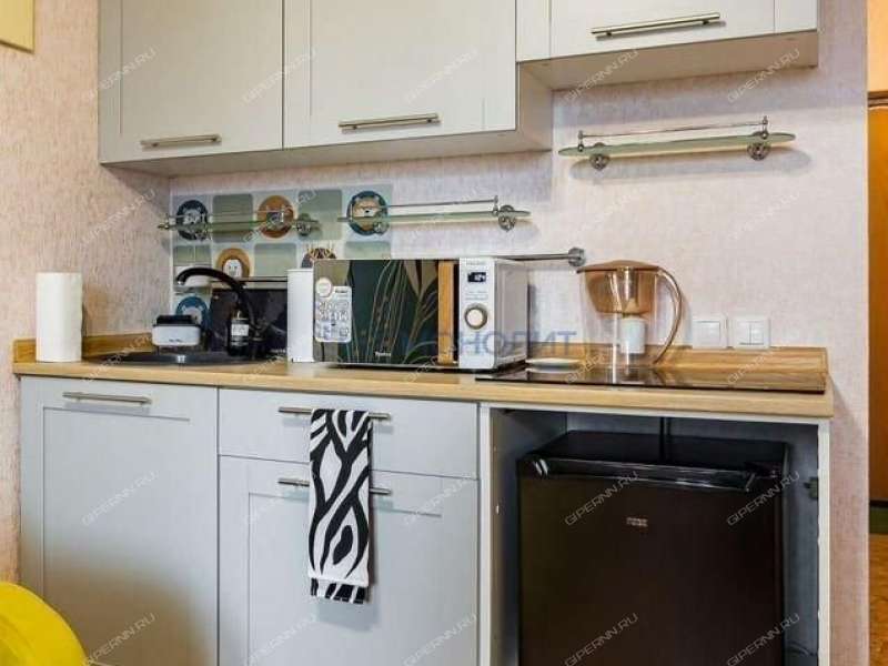 квартира-студия на Бурнаковской улице дом 93