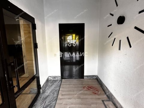 2-komnatnaya-prosp-kirova-d-2a фото