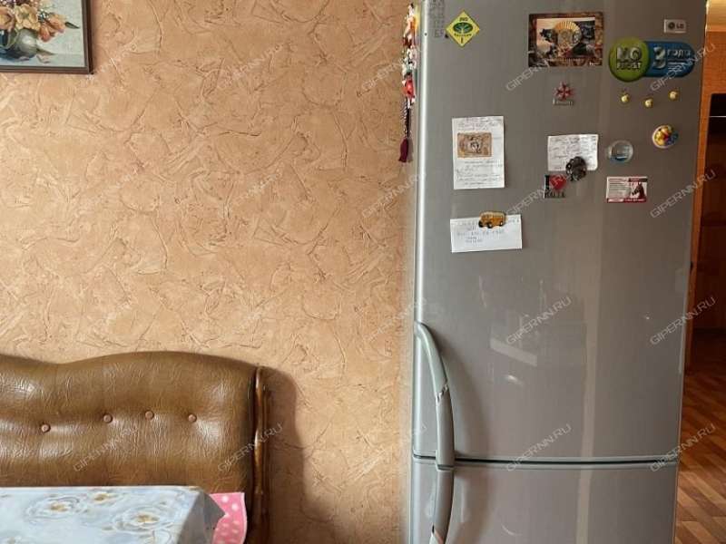 трёхкомнатная квартира в Бакинском переулке дом 1