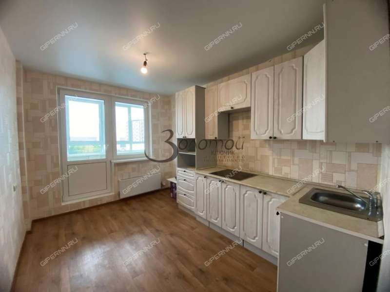 трёхкомнатная квартира на улице Академика Сахарова дом 101