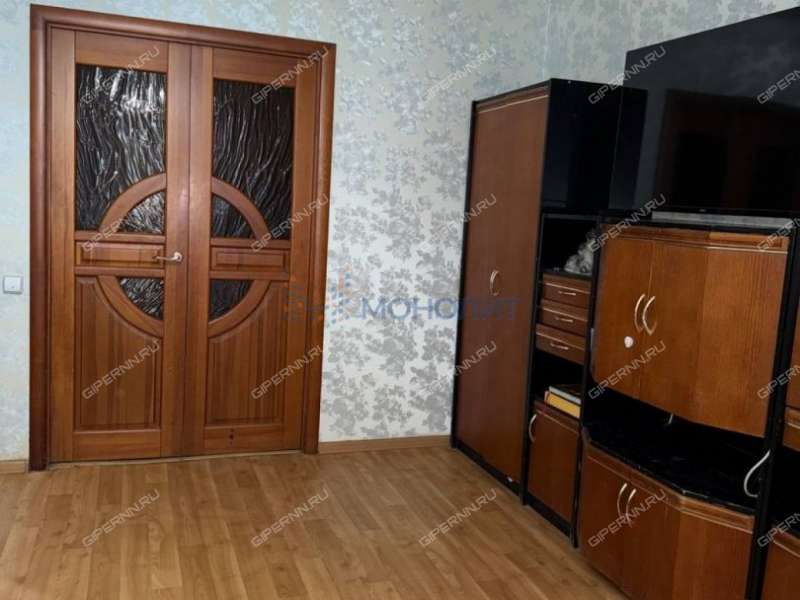 трёхкомнатная квартира на улице Федосеенко дом 88