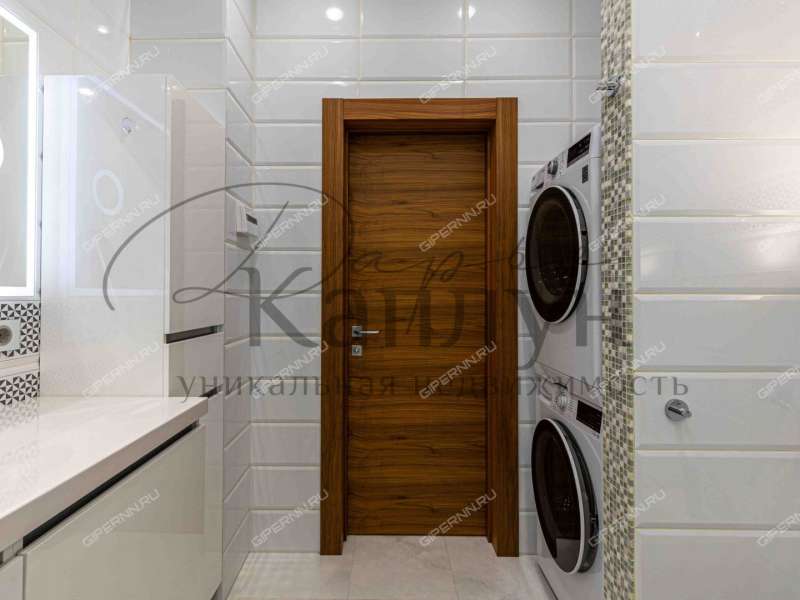 четырёхкомнатная квартира на улице Максима Горького дом 77