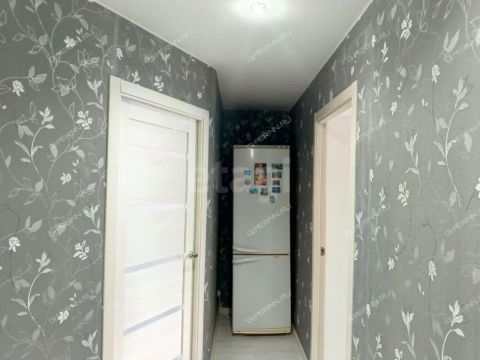 2-komnatnaya-ul-melnikova-pecherskogo-d-8 фото