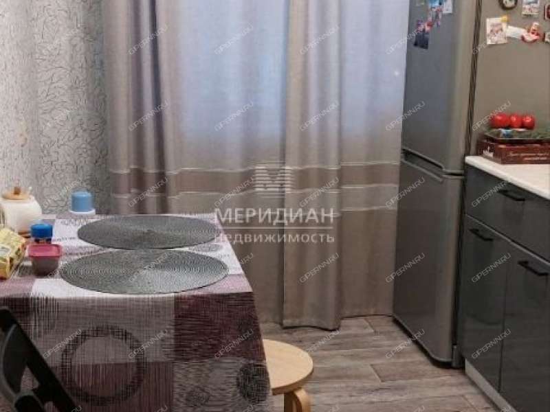 трёхкомнатная квартира на улице Героя Шнитникова дом 20