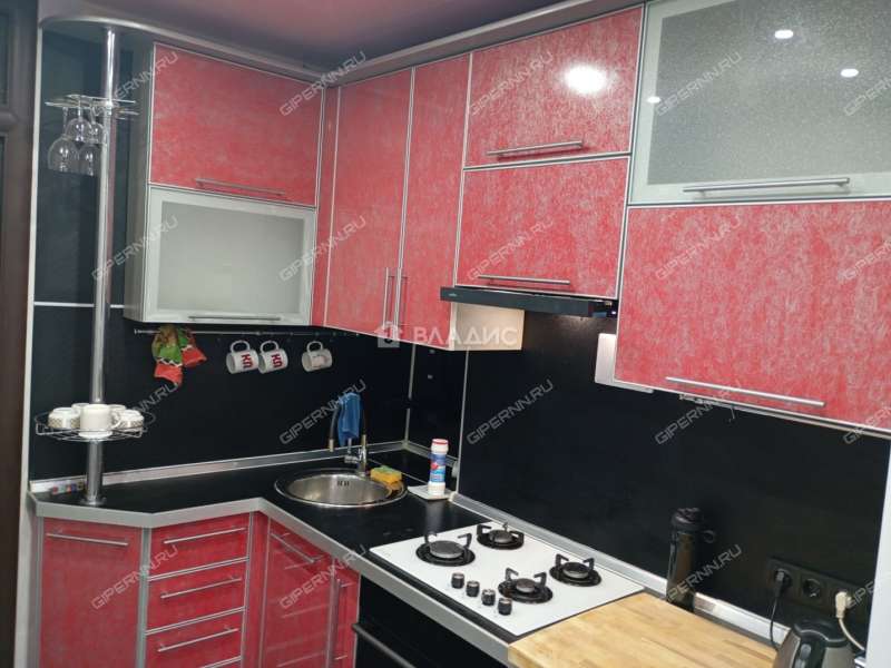 двухкомнатная квартира на улице Строкина дом 5