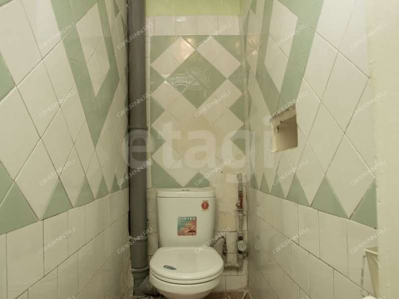 трёхкомнатная квартира на улице Страж Революции дом 23